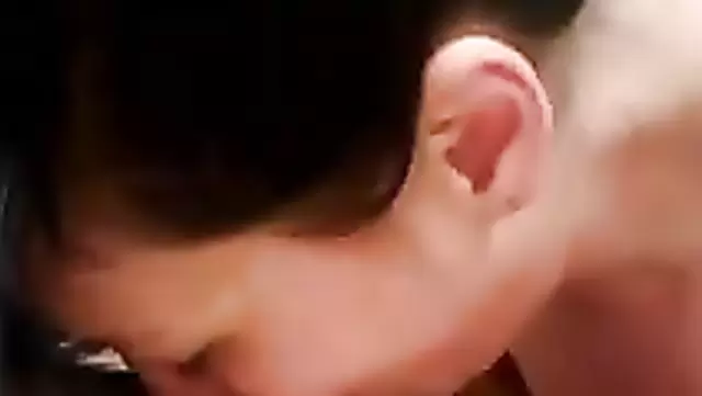 Зрелая узбечка сосет член друга